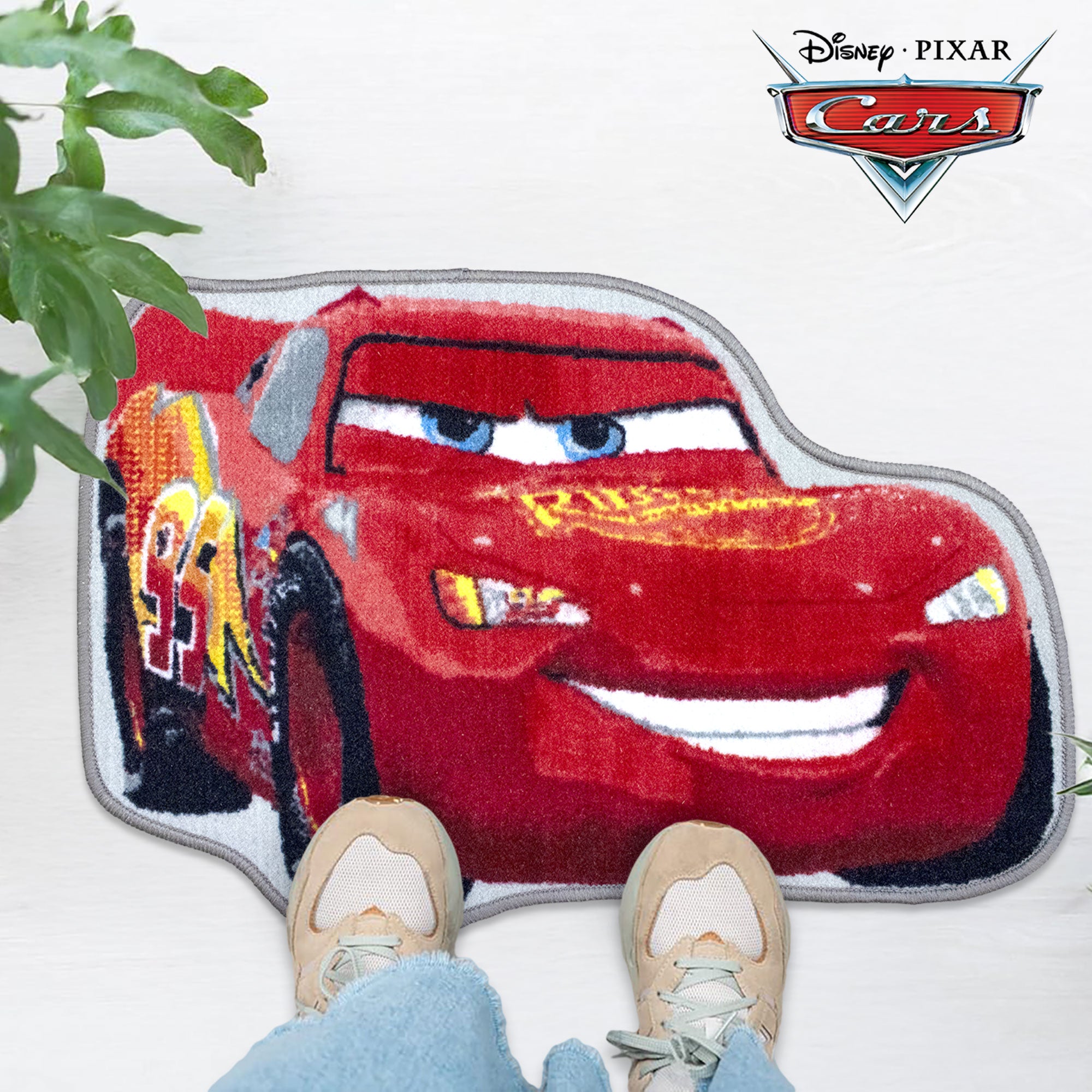 Tappeto Disney Cars sagomato antiscivolo bambini Saetta Mcqueen 50x75cm 6912